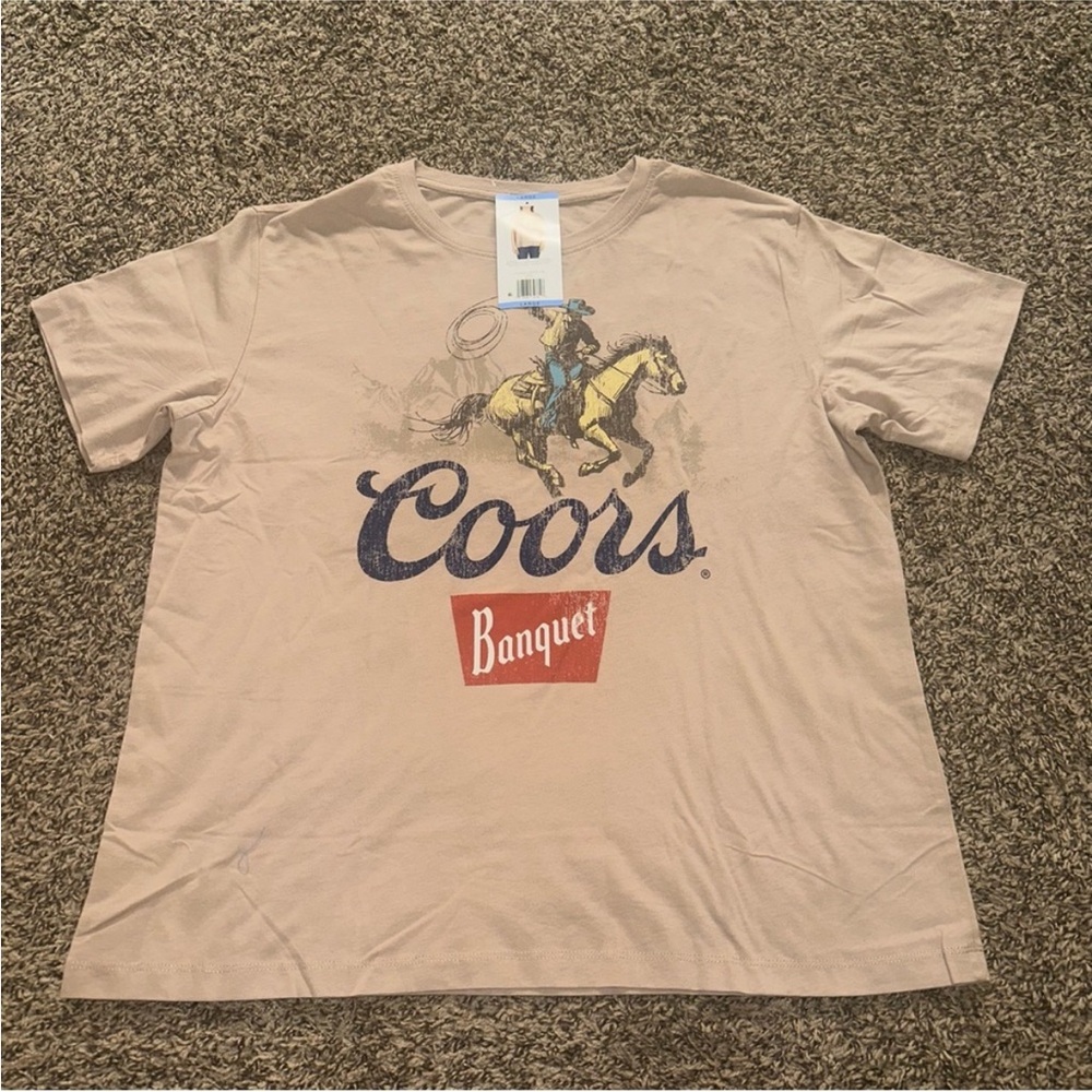 Coors Banquet Tan Graphic Tee small hole in shoulder see pics